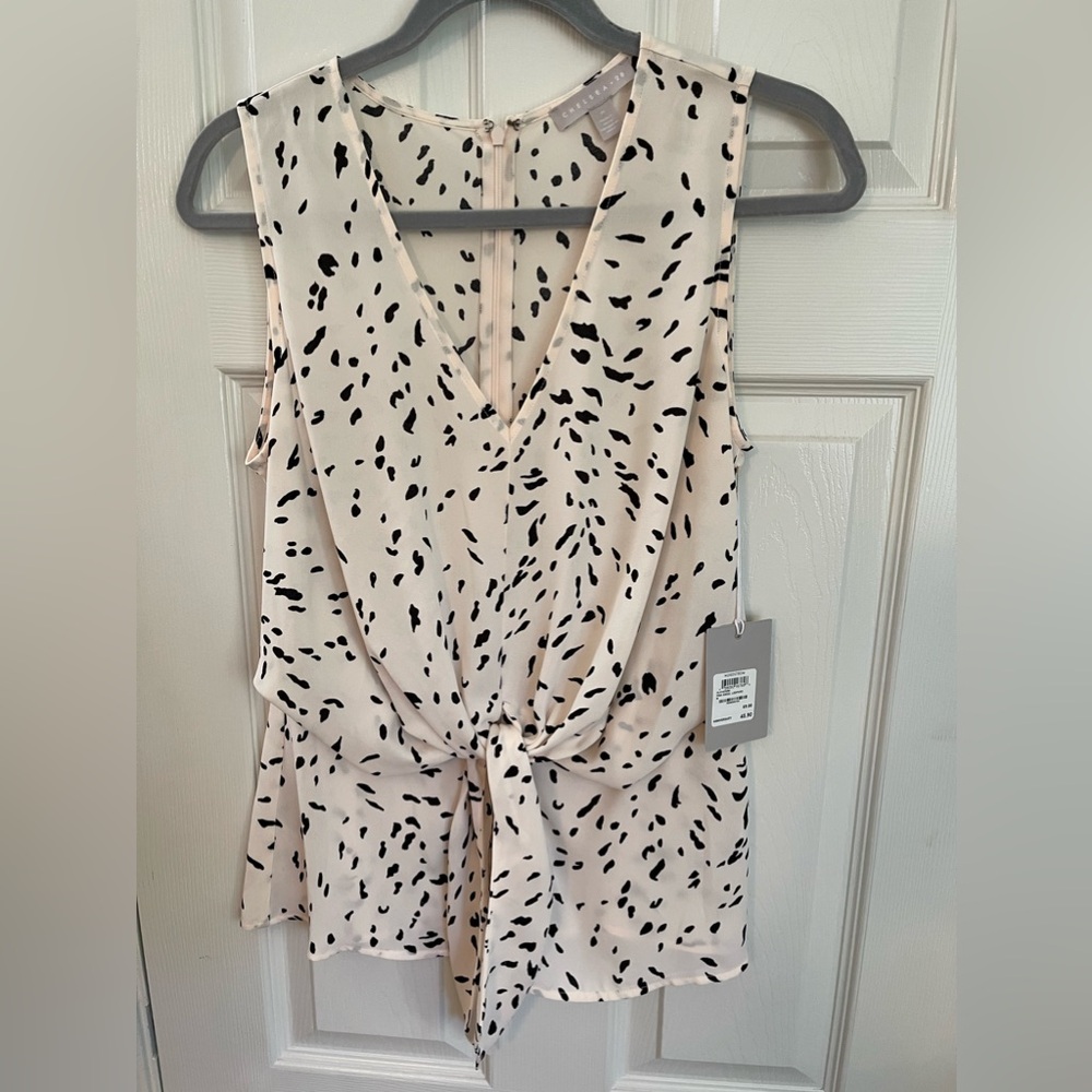Chelsea 28 Sleeveless blouse with tie front detail
